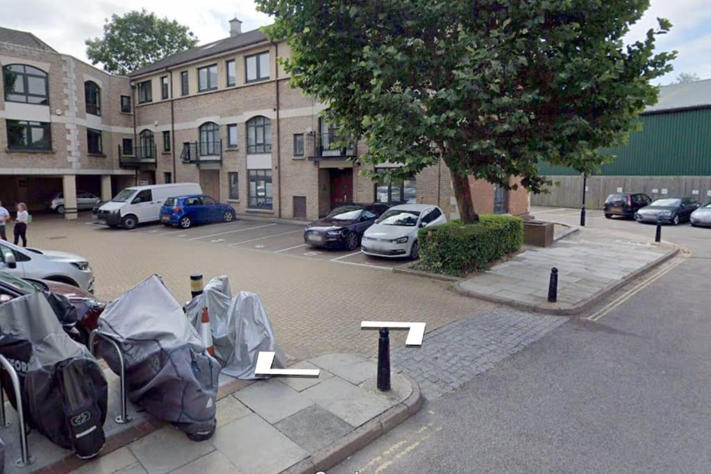 Clifton Court Hemel Apartment Hemel Hempstead Bagian luar foto